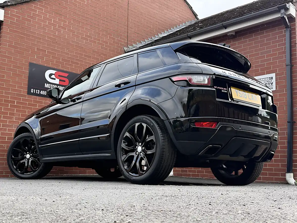 Used 2018 Land Rover Range Rover Evoque Hse Dynamic Black - Interior and Exterior details 8