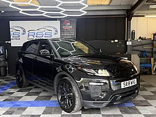Used 2018 Land Rover Range Rover Evoque Hse Dynamic Black - Interior and Exterior details 10