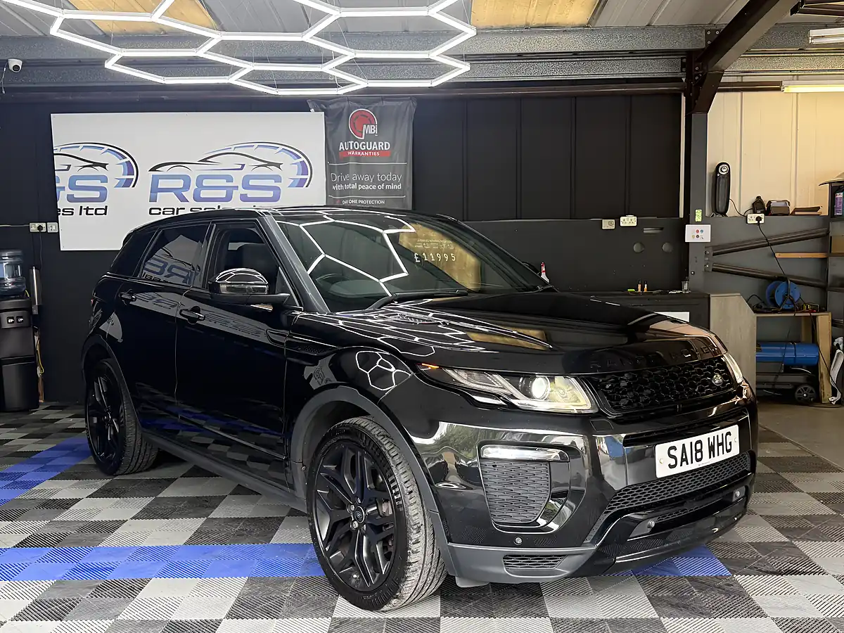 Used 2018 Land Rover Range Rover Evoque Hse Dynamic Black - Interior and Exterior details 10