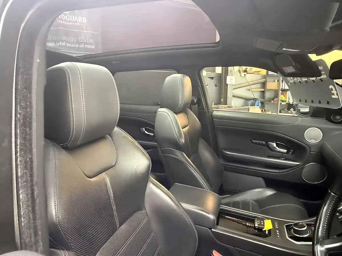Used 2018 Land Rover Range Rover Evoque Hse Dynamic Black - Interior and Exterior details 14