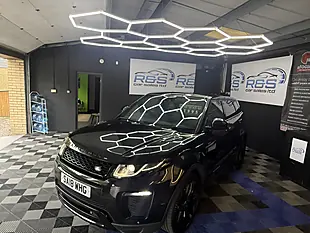 Used 2018 Land Rover Range Rover Evoque Hse Dynamic Black - Interior and Exterior details 17