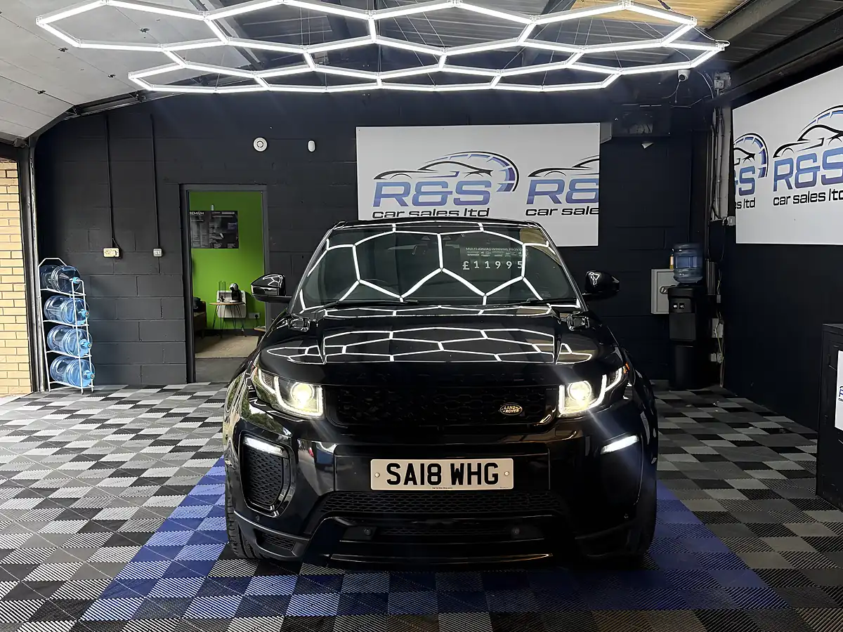 Used 2018 Land Rover Range Rover Evoque Hse Dynamic Black - Interior and Exterior details 2