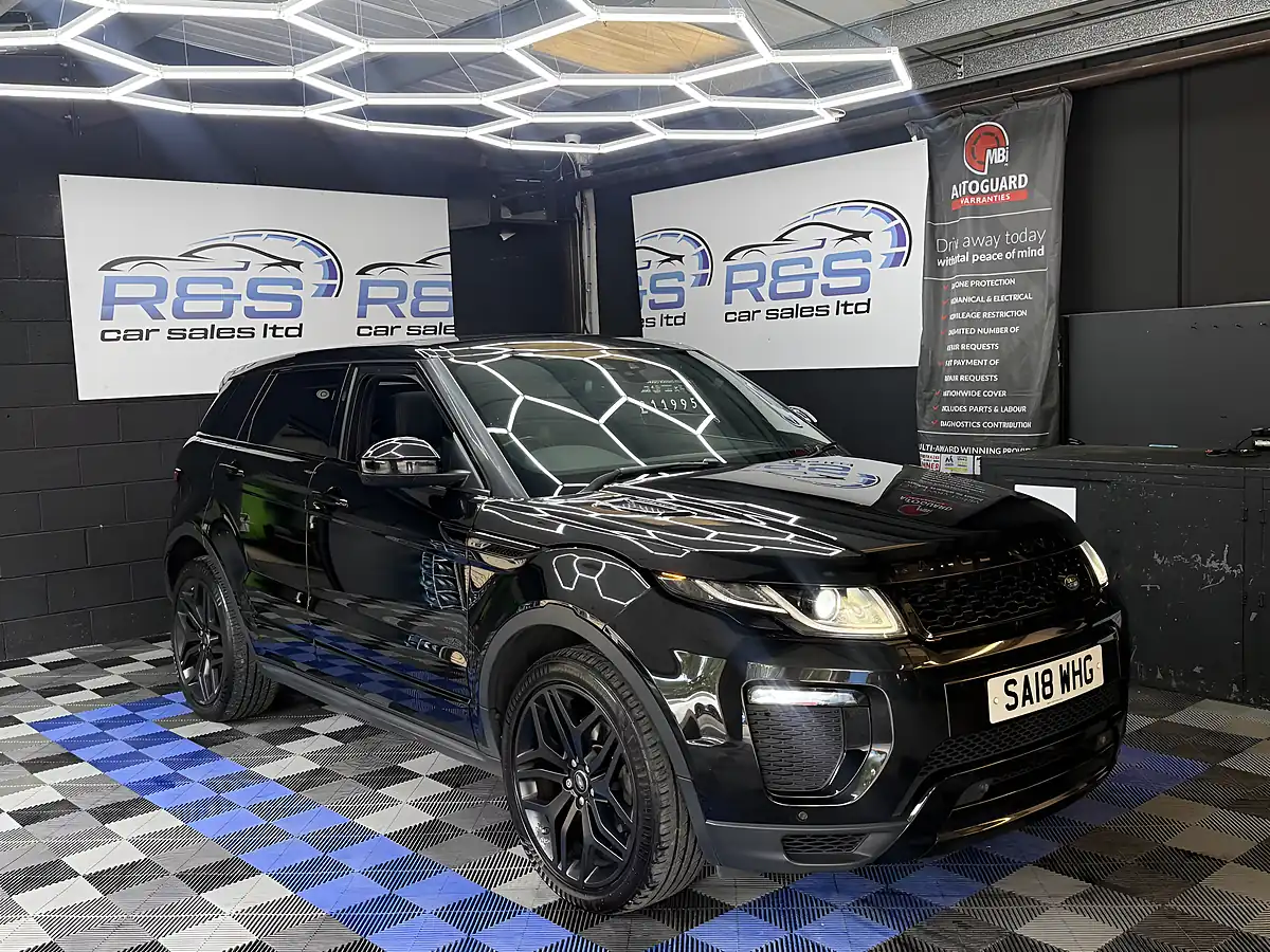 Used 2018 Land Rover Range Rover Evoque Hse Dynamic Black - Interior and Exterior details 3