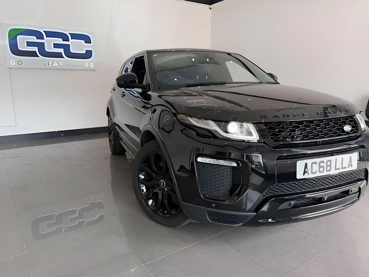 Used 2018 Land Rover Range Rover Evoque Hse Dynamic Black - Interior and Exterior details 6