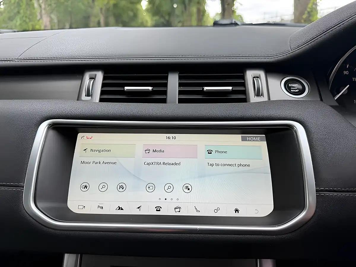 Used 2018 Land Rover Range Rover Evoque Hse Dynamic Blue - Interior and Exterior details 16