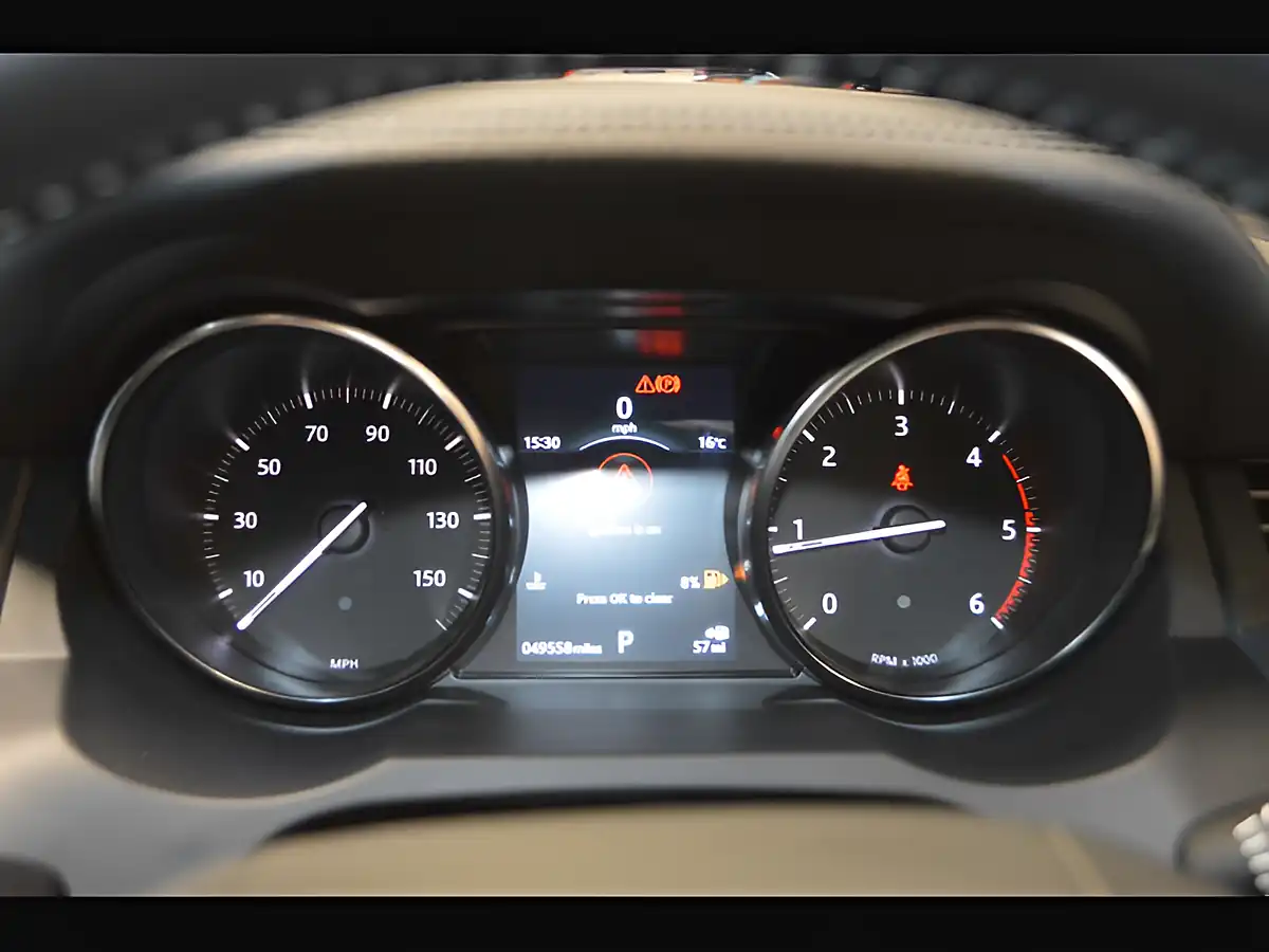 Used 2018 Land Rover Range Rover Evoque Hse Dynamic Corris Grey - Interior and Exterior details 11