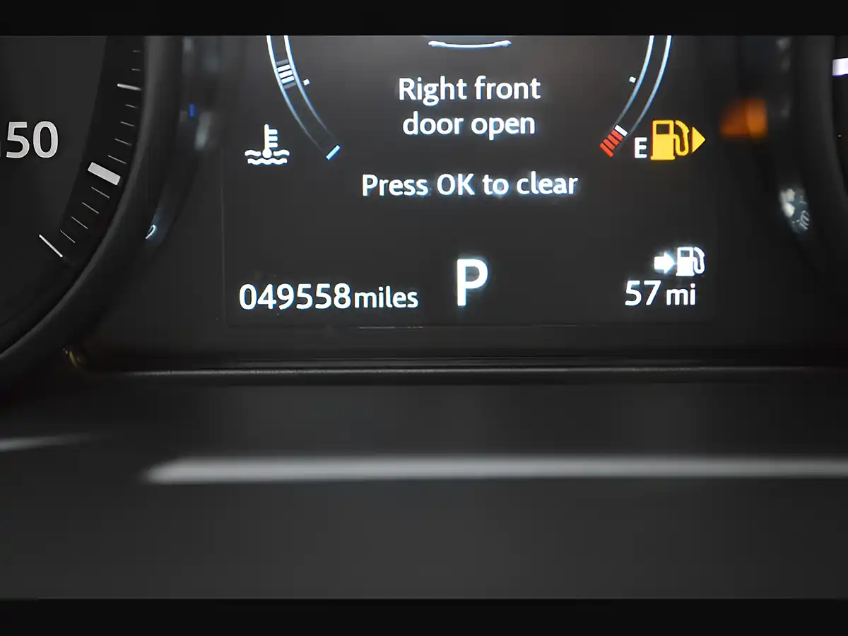 Used 2018 Land Rover Range Rover Evoque Hse Dynamic Corris Grey - Interior and Exterior details 15