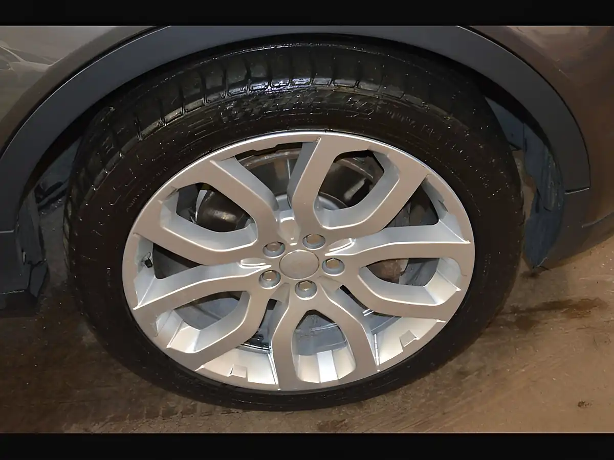 Used 2018 Land Rover Range Rover Evoque Hse Dynamic Corris Grey - Interior and Exterior details 20