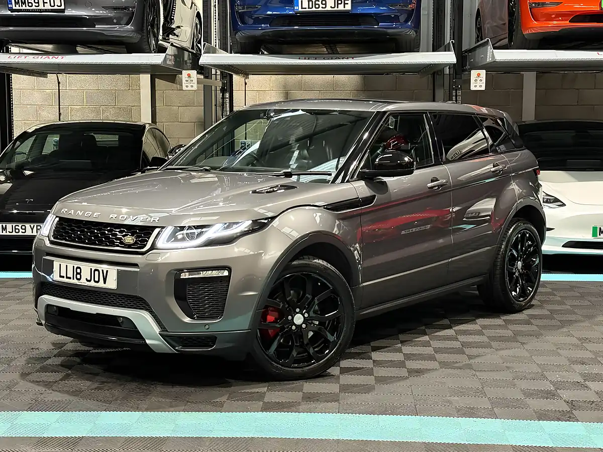 Used 2018 Land Rover Range Rover Evoque Hse Dynamic Grey - Interior and Exterior details 5
