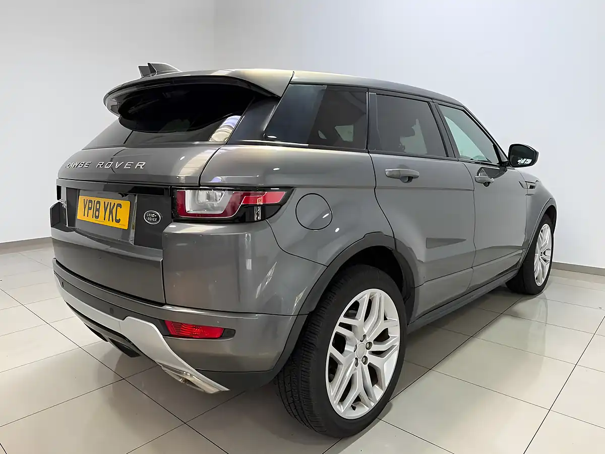 Used 2018 Land Rover Range Rover Evoque Hse Dynamic Grey - Interior and Exterior details 10