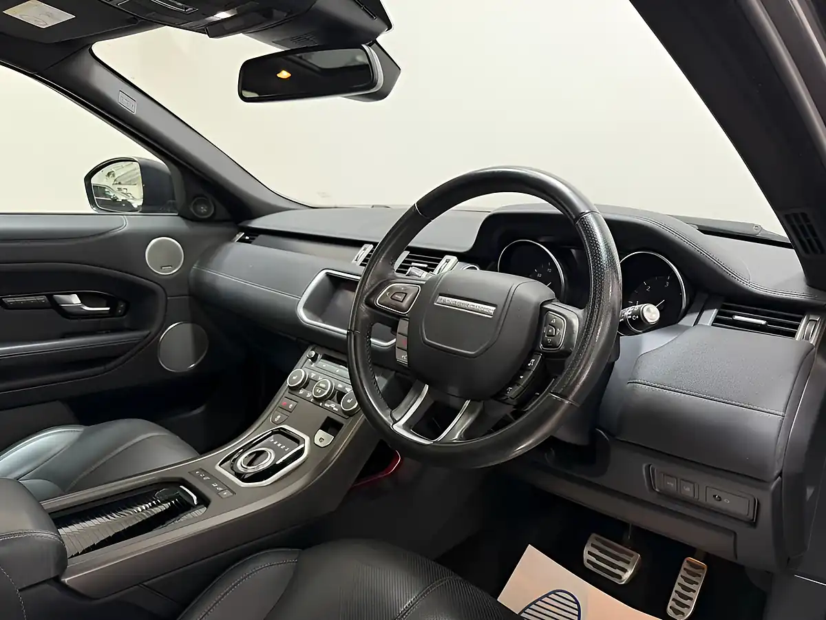 Used 2018 Land Rover Range Rover Evoque Hse Dynamic Grey - Interior and Exterior details 14