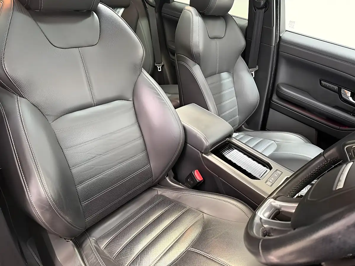 Used 2018 Land Rover Range Rover Evoque Hse Dynamic Grey - Interior and Exterior details 15