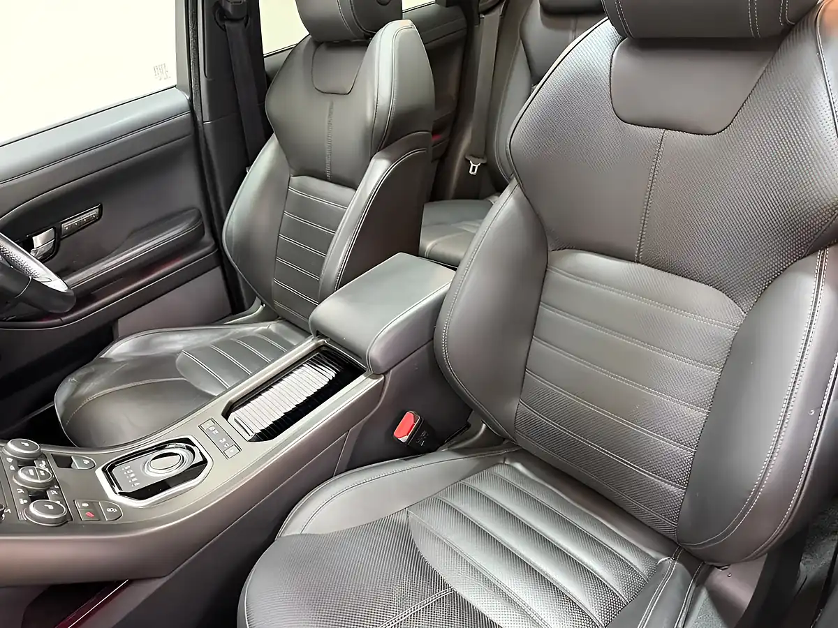 Used 2018 Land Rover Range Rover Evoque Hse Dynamic Grey - Interior and Exterior details 17