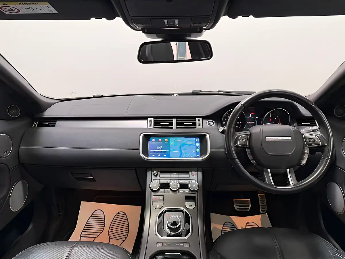 Used 2018 Land Rover Range Rover Evoque Hse Dynamic Grey - Interior and Exterior details 4