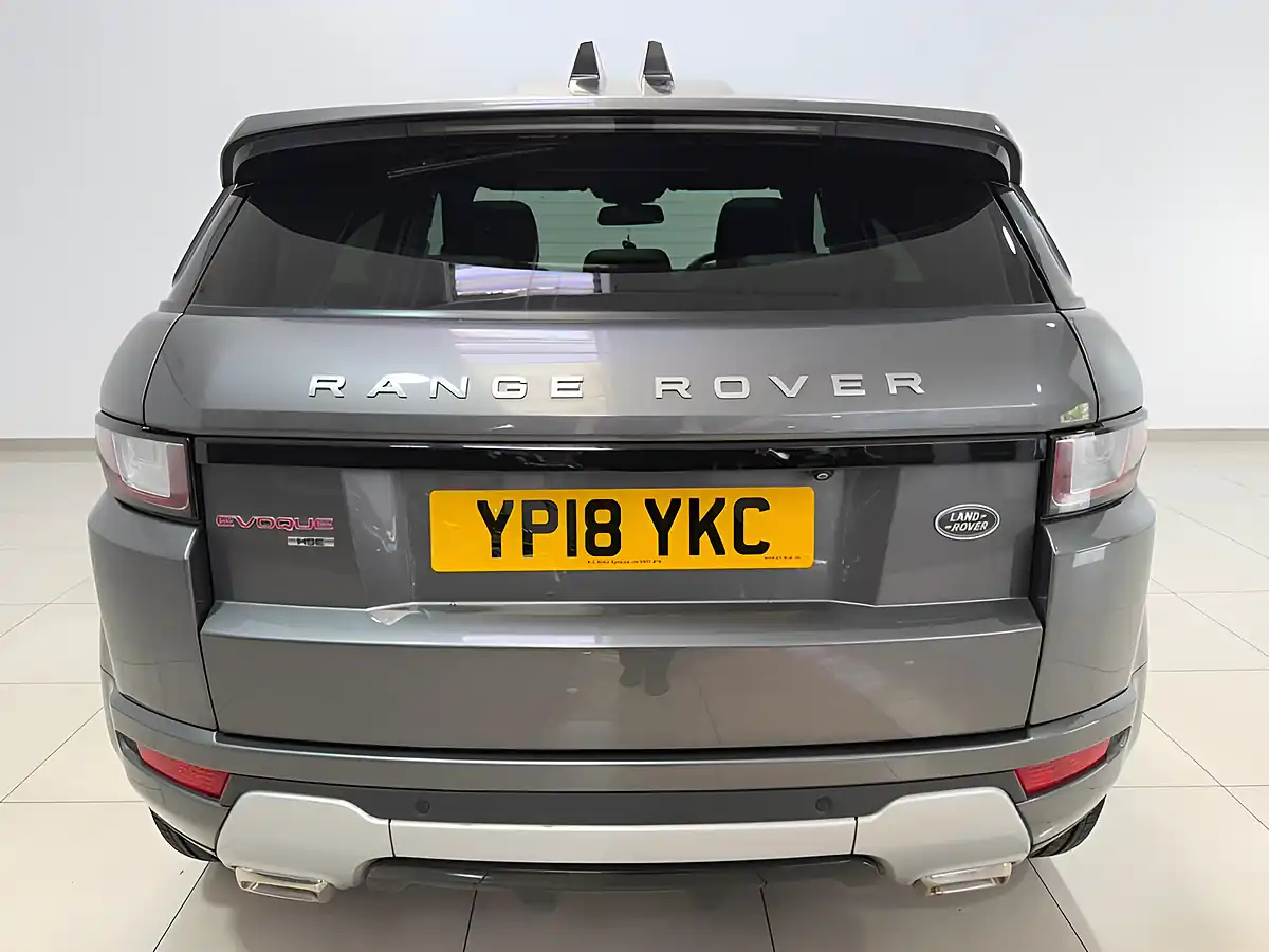 Used 2018 Land Rover Range Rover Evoque Hse Dynamic Grey - Interior and Exterior details 9