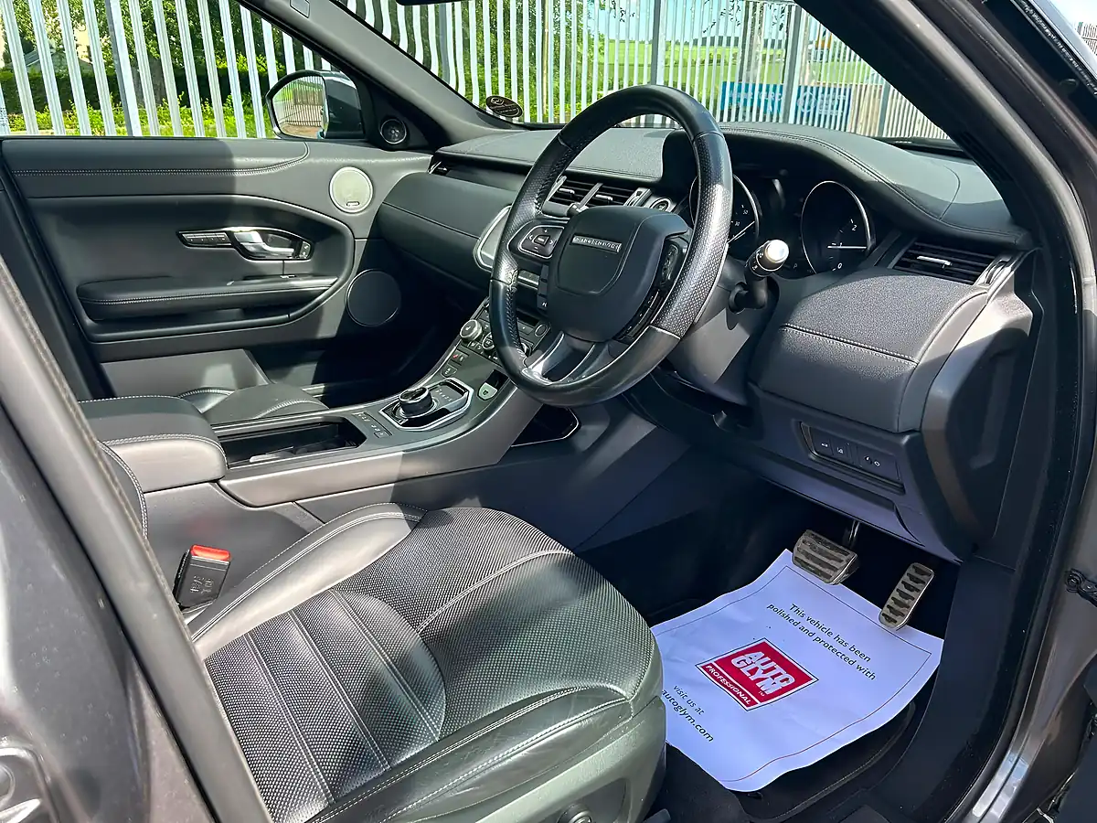 Used 2018 Land Rover Range Rover Evoque Hse Dynamic Grey - Interior and Exterior details 10