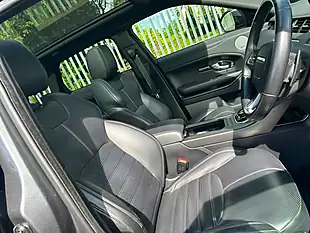 Used 2018 Land Rover Range Rover Evoque Hse Dynamic Grey - Interior and Exterior details 9