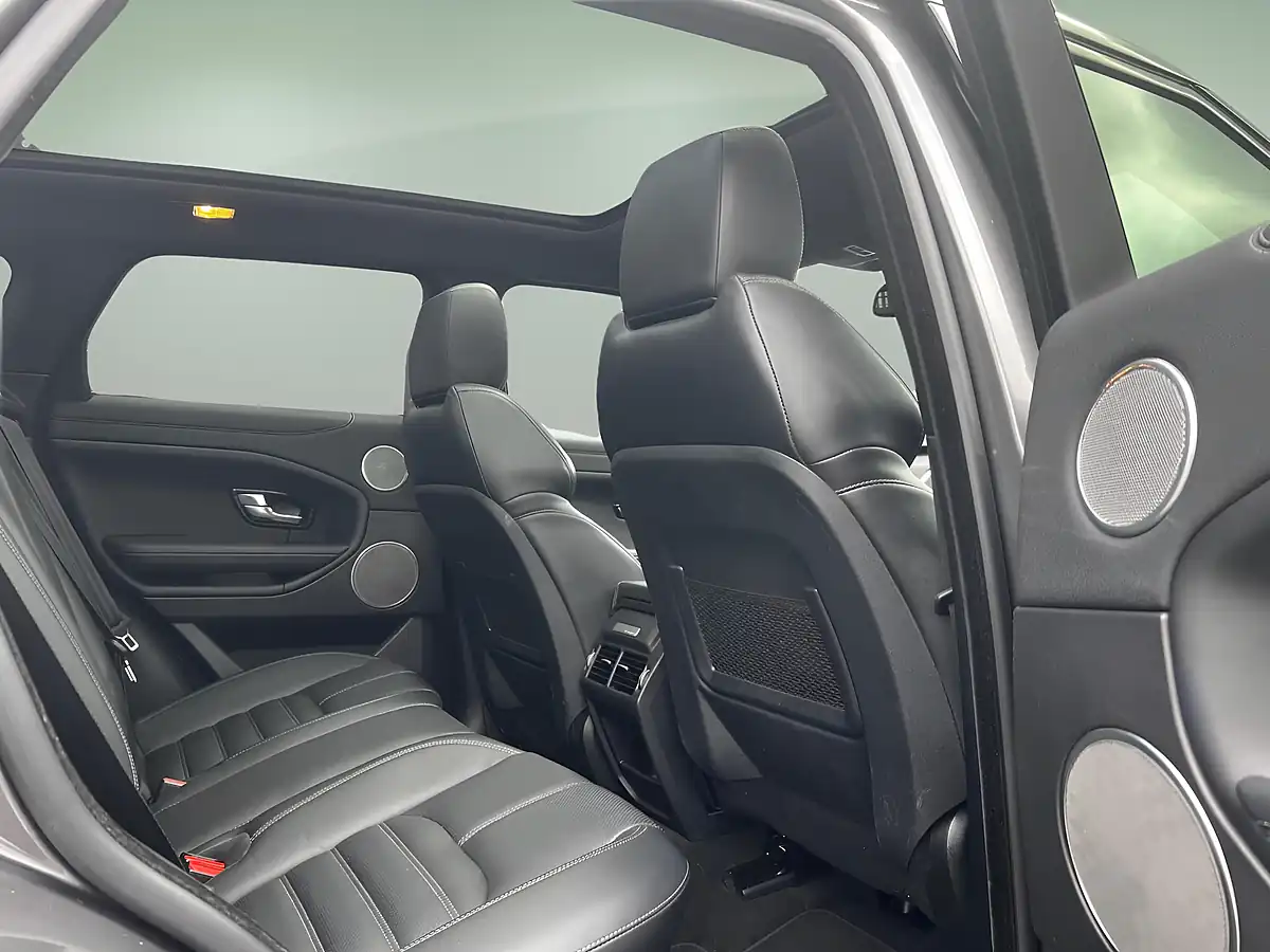 Used 2018 Land Rover Range Rover Evoque Hse Dynamic Grey - Interior and Exterior details 15