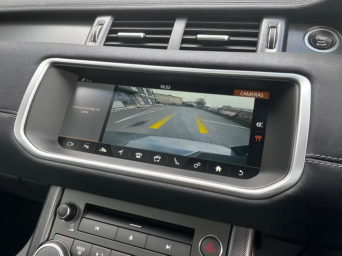 Used 2018 Land Rover Range Rover Evoque Hse Dynamic Grey - Interior and Exterior details 17