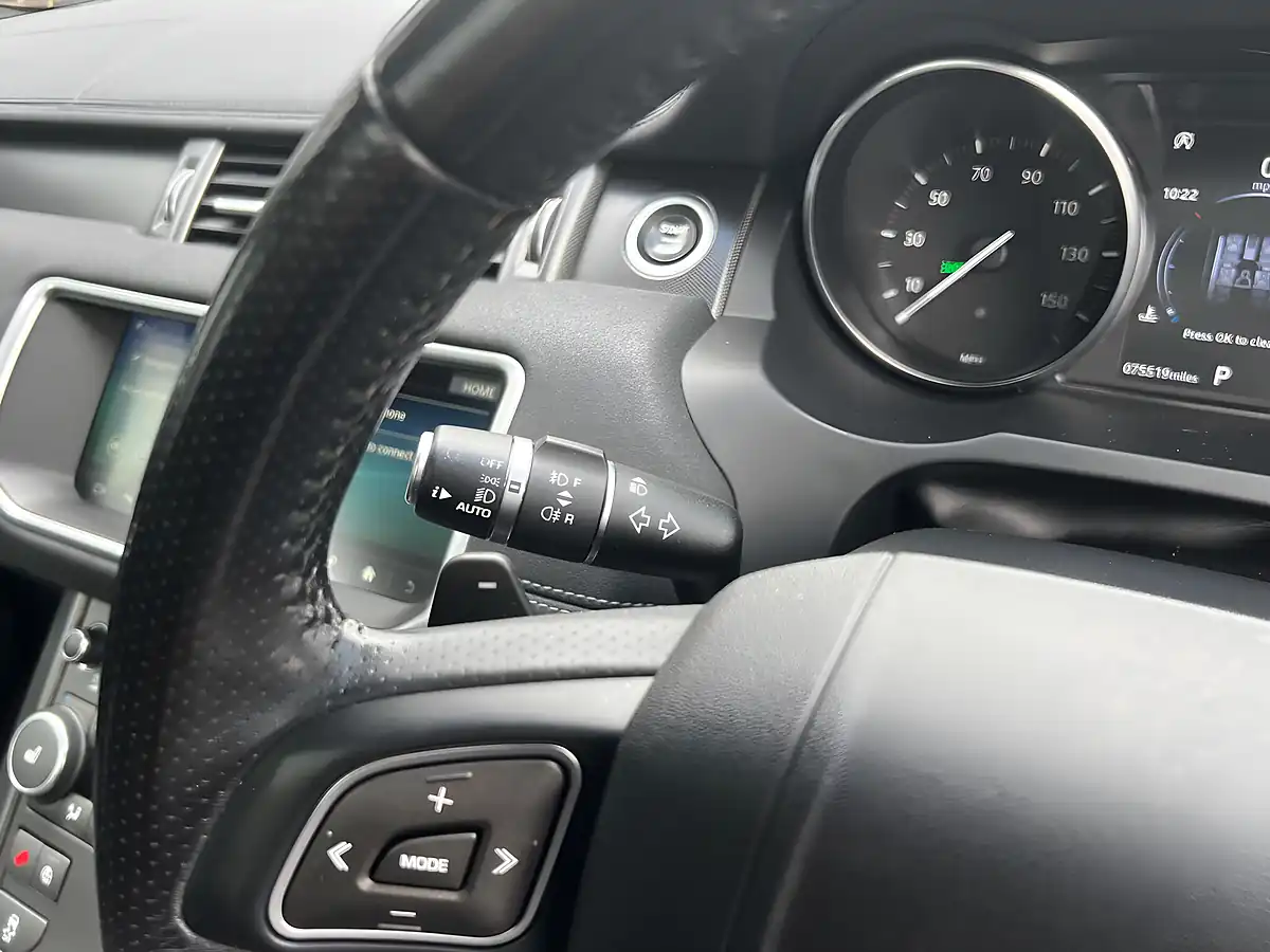 Used 2018 Land Rover Range Rover Evoque Hse Dynamic Grey - Interior and Exterior details 18