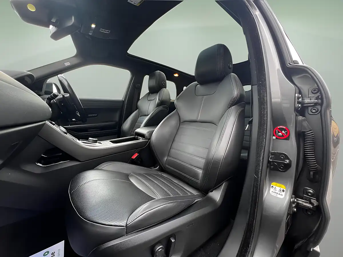 Used 2018 Land Rover Range Rover Evoque Hse Dynamic Grey - Interior and Exterior details 19