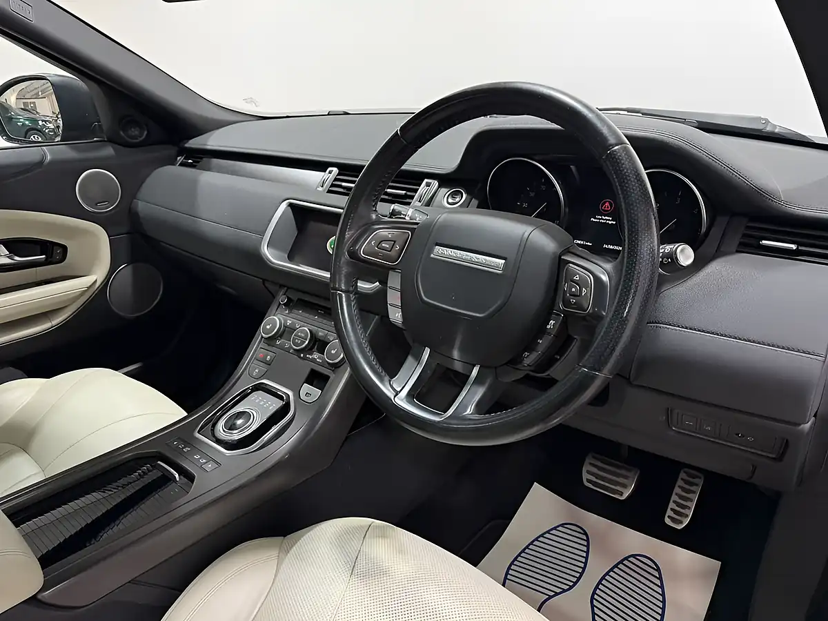 Used 2018 Land Rover Range Rover Evoque Hse Dynamic Grey - Interior and Exterior details 10