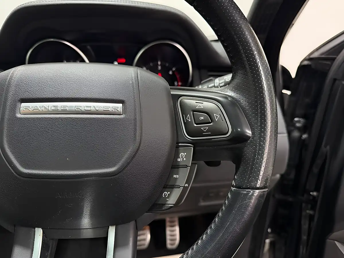 Used 2018 Land Rover Range Rover Evoque Hse Dynamic Grey - Interior and Exterior details 14