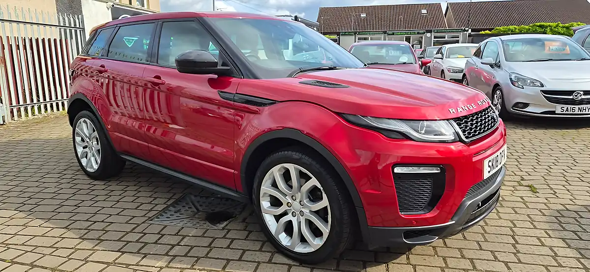 Used 2018 Land Rover Range Rover Evoque Hse Dynamic Red - Front View
