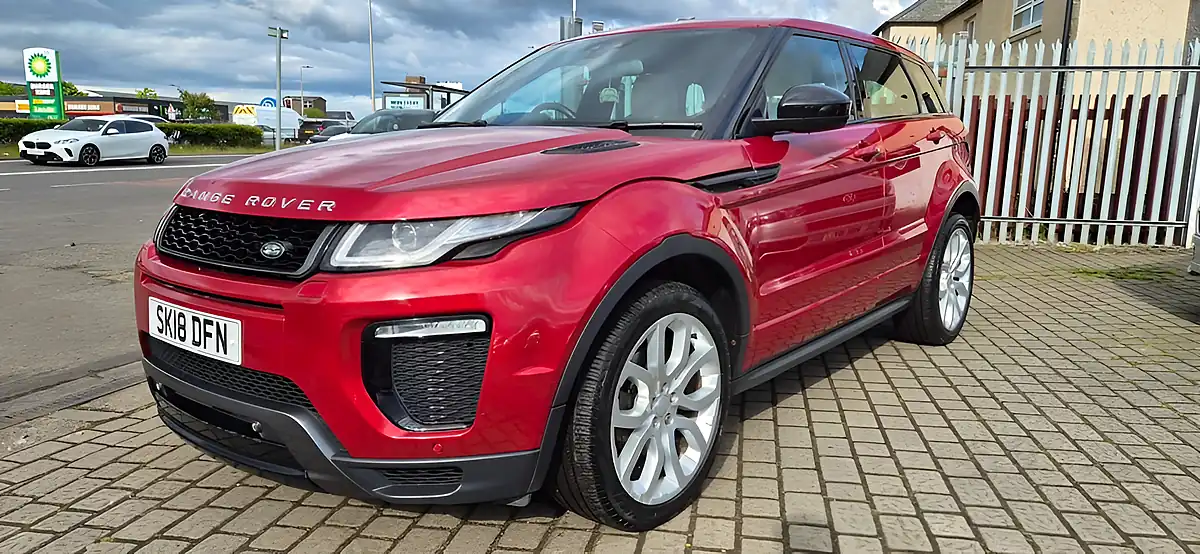 Used 2018 Land Rover Range Rover Evoque Hse Dynamic Red - Interior and Exterior details 3