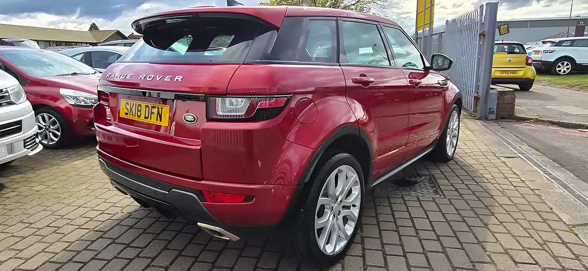Used 2018 Land Rover Range Rover Evoque Hse Dynamic Red - Interior and Exterior details 6