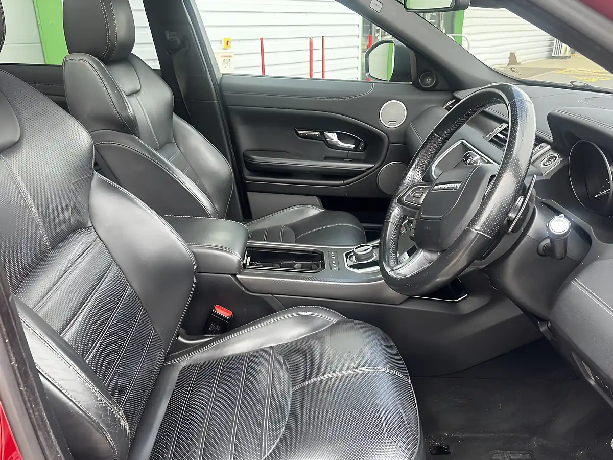Used 2018 Land Rover Range Rover Evoque Hse Dynamic Red - Interior and Exterior details 10