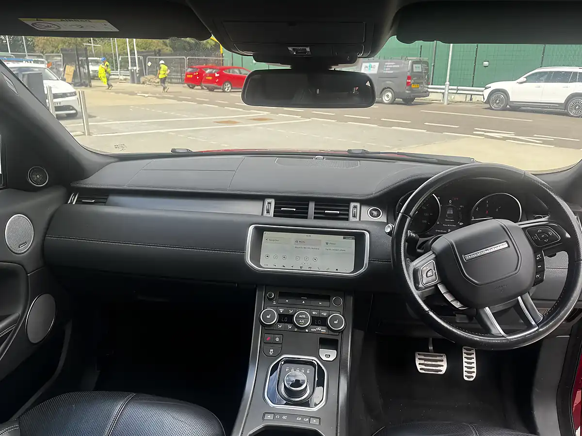 Used 2018 Land Rover Range Rover Evoque Hse Dynamic Red - Interior and Exterior details 16
