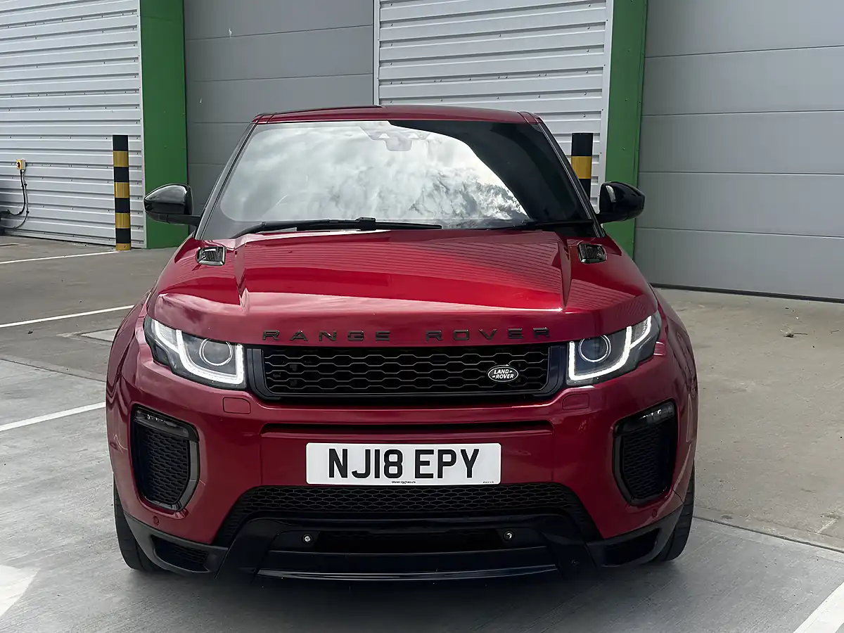 Used 2018 Land Rover Range Rover Evoque Hse Dynamic Red - Interior and Exterior details 3