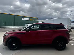 Used 2018 Land Rover Range Rover Evoque Hse Dynamic Red - Interior and Exterior details 8