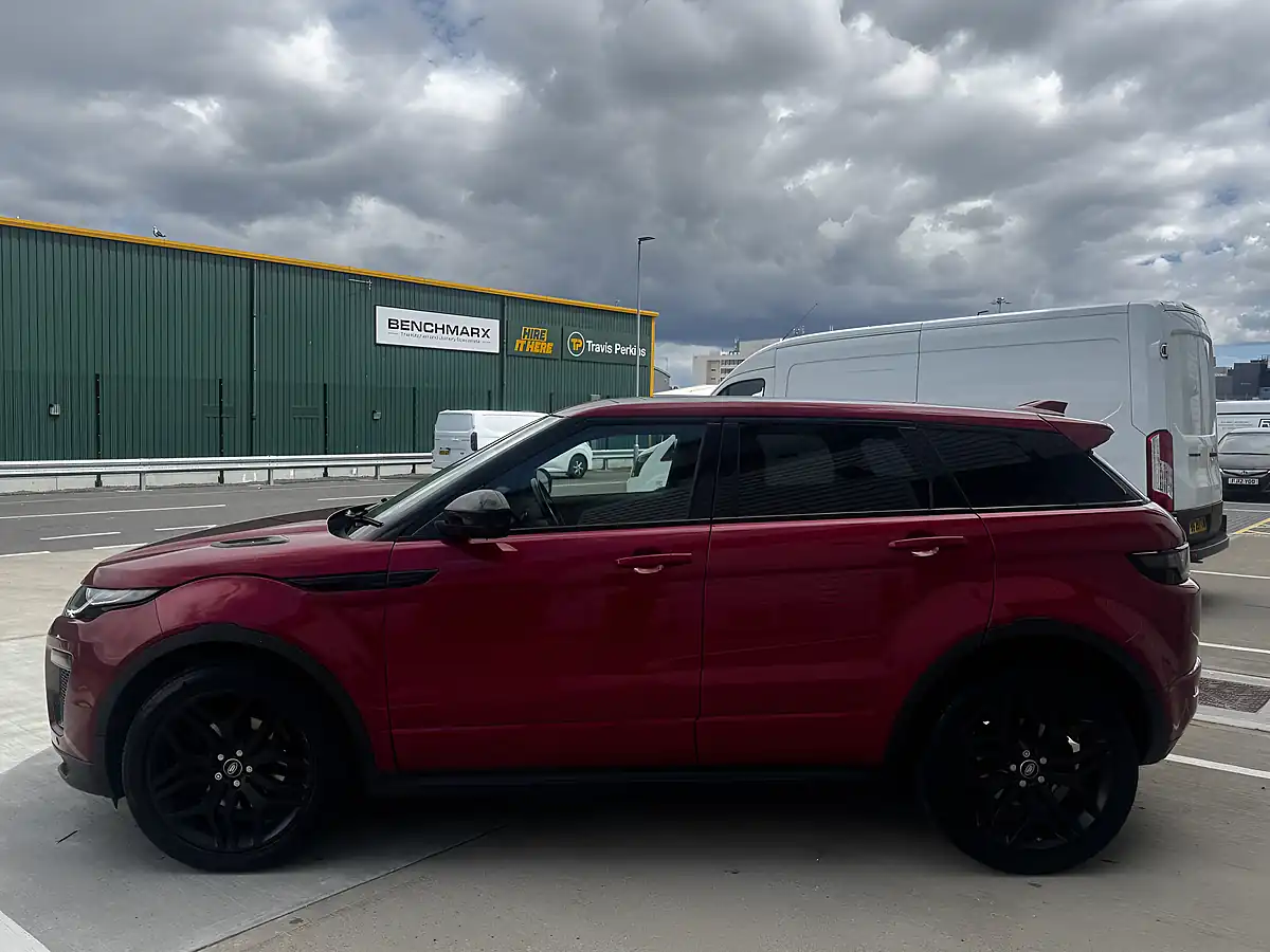 Used 2018 Land Rover Range Rover Evoque Hse Dynamic Red - Interior and Exterior details 8