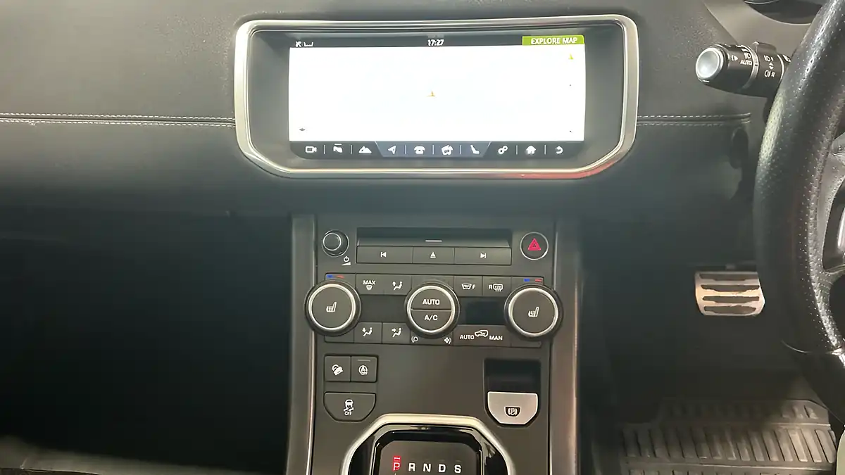 Used 2018 Land Rover Range Rover Evoque Hse Dynamic Red - Interior and Exterior details 17