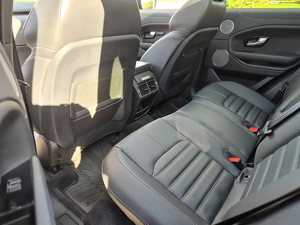 Used 2018 Land Rover Range Rover Evoque Hse Dynamic Red - Interior and Exterior details 11