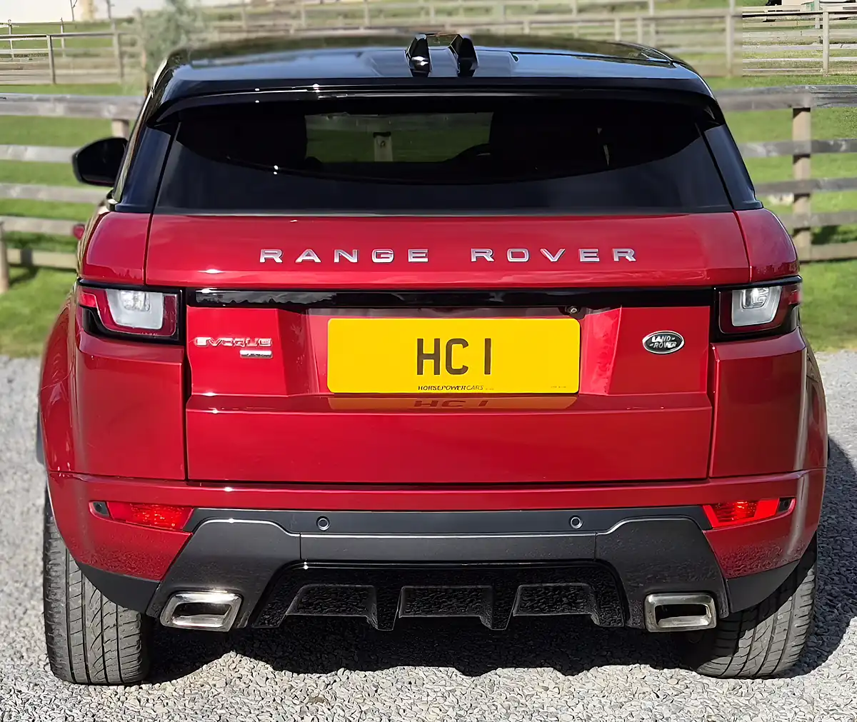 Used 2018 Land Rover Range Rover Evoque Hse Dynamic Red - Interior and Exterior details 3