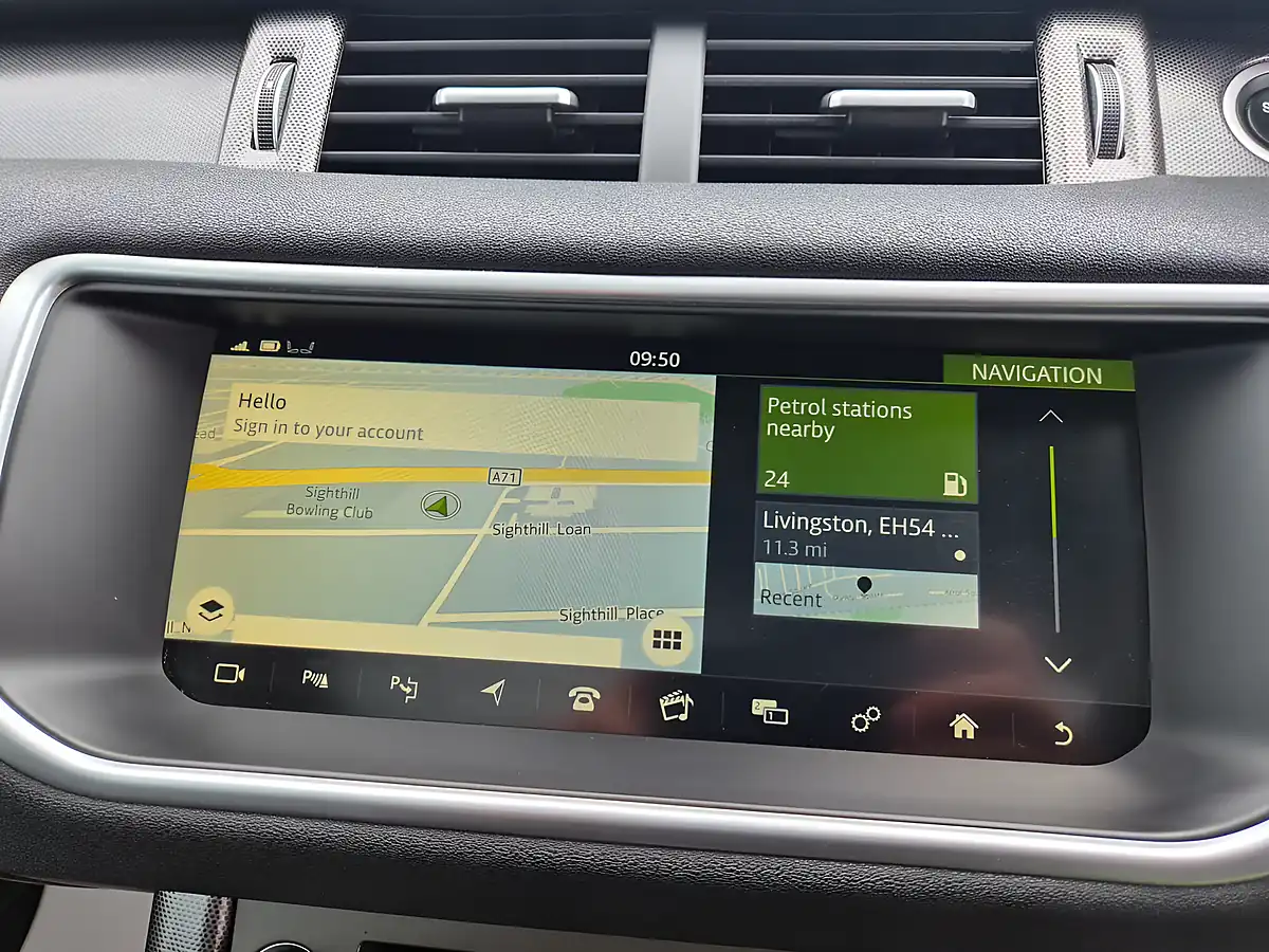 Used 2018 Land Rover Range Rover Evoque Hse Dynamic Red - Interior and Exterior details 13