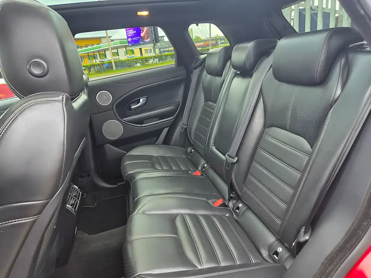 Used 2018 Land Rover Range Rover Evoque Hse Dynamic Red - Interior and Exterior details 16