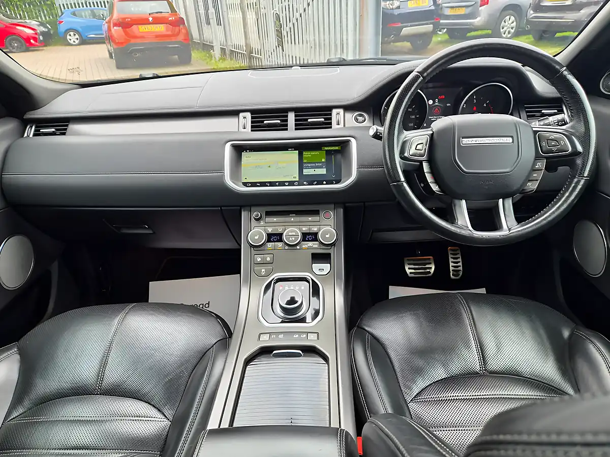 Used 2018 Land Rover Range Rover Evoque Hse Dynamic Red - Interior and Exterior details 9