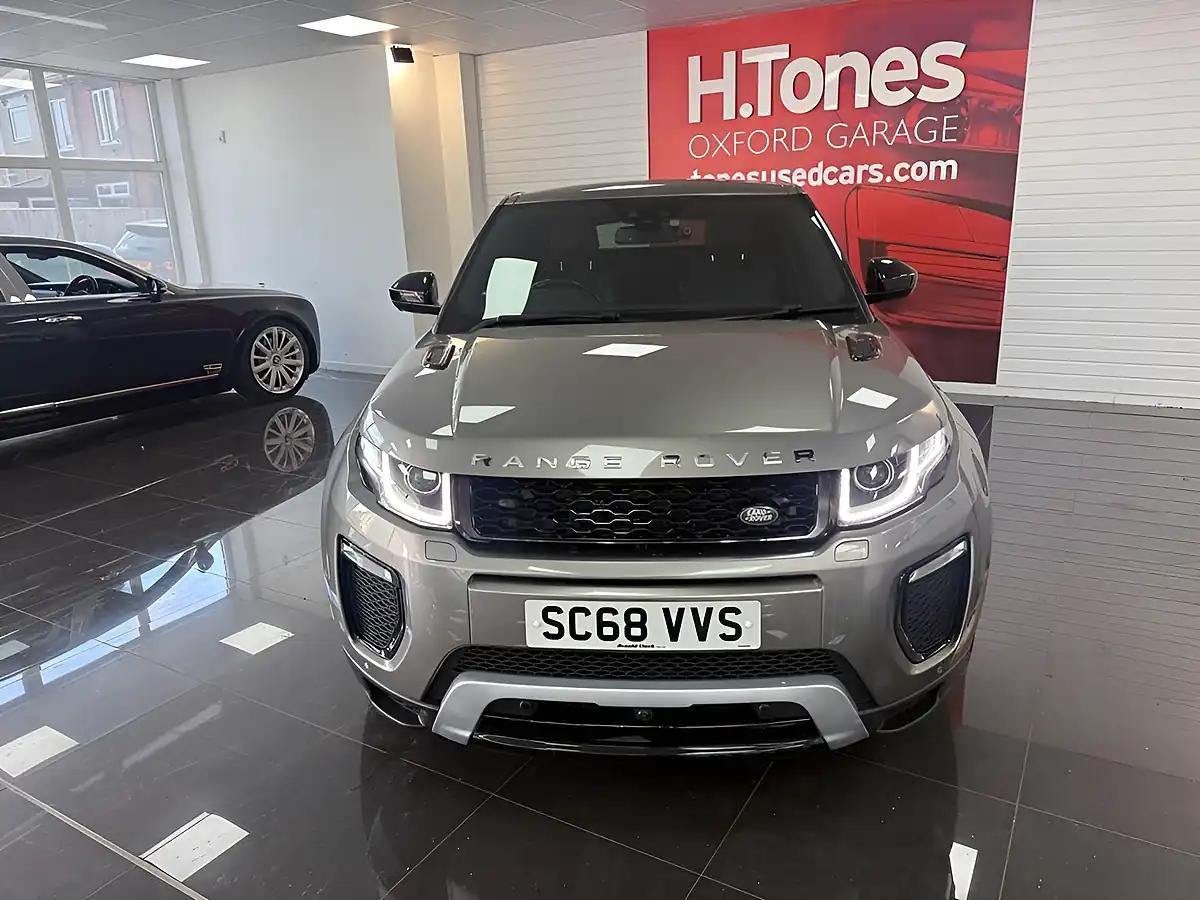 Used 2018 Land Rover Range Rover Evoque Hse Dynamic Silver - Interior and Exterior details 14
