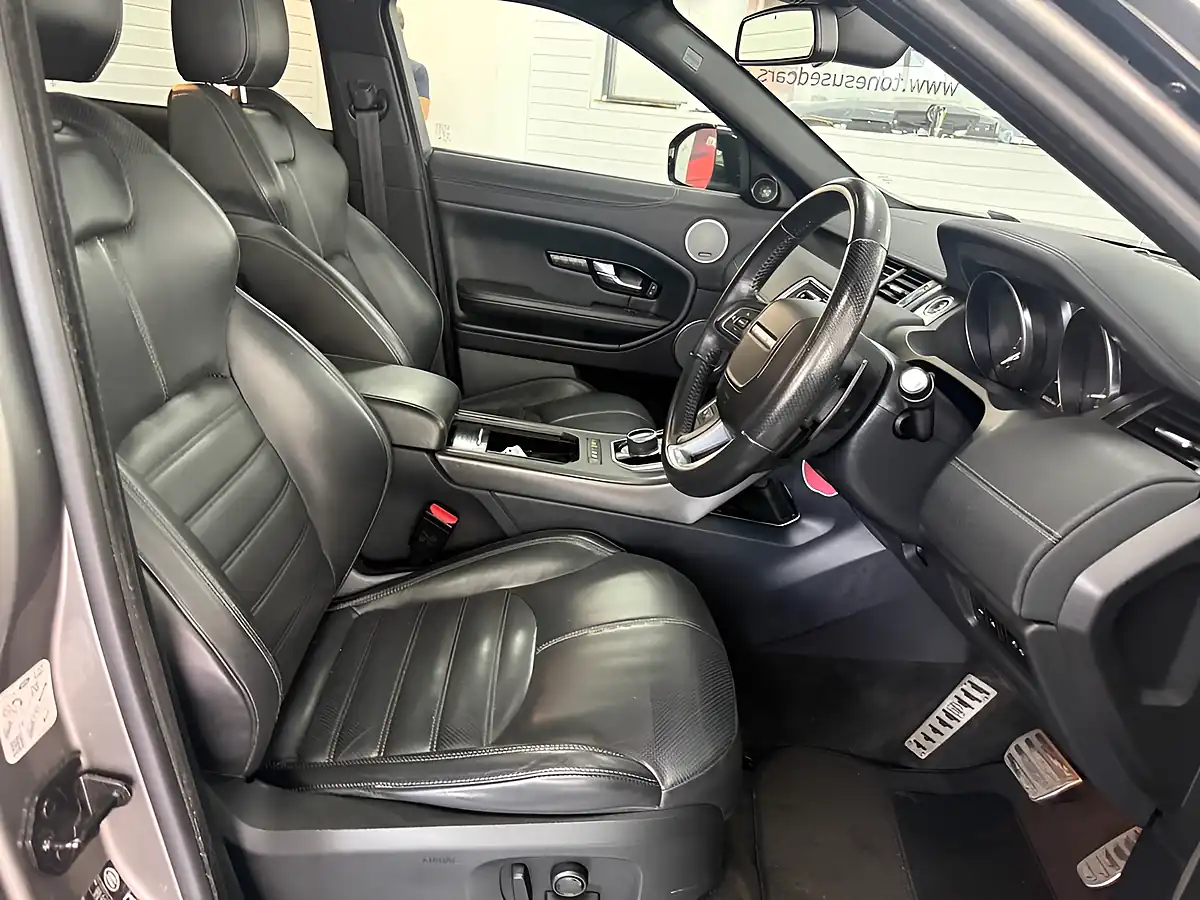 Used 2018 Land Rover Range Rover Evoque Hse Dynamic Silver - Interior and Exterior details 15