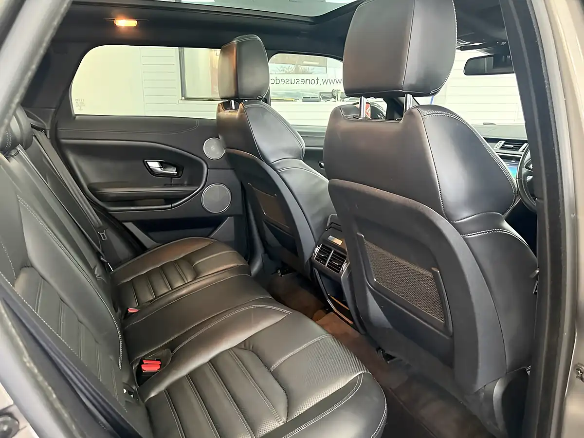 Used 2018 Land Rover Range Rover Evoque Hse Dynamic Silver - Interior and Exterior details 4