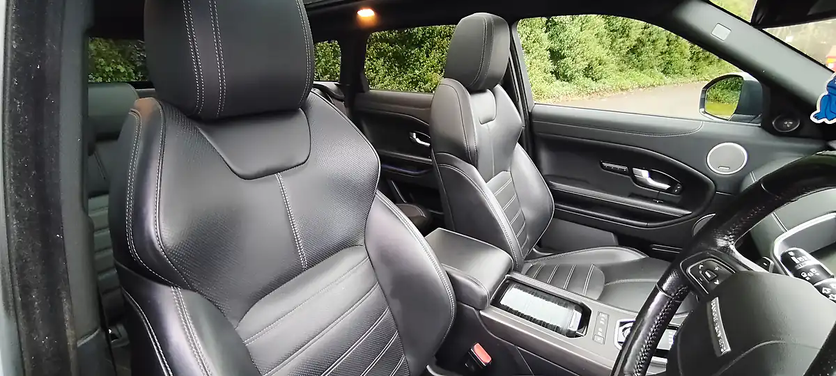 Used 2018 Land Rover Range Rover Evoque Hse Dynamic Silver - Interior and Exterior details 11