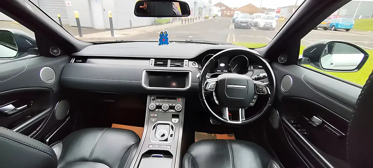 Used 2018 Land Rover Range Rover Evoque Hse Dynamic Silver - Interior and Exterior details 16