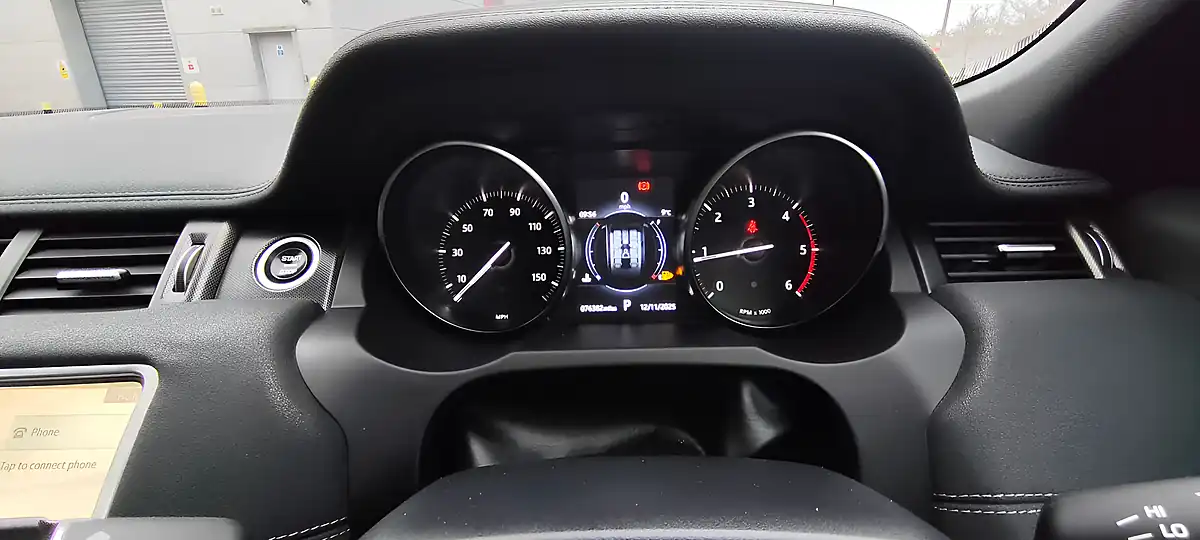 Used 2018 Land Rover Range Rover Evoque Hse Dynamic Silver - Interior and Exterior details 17