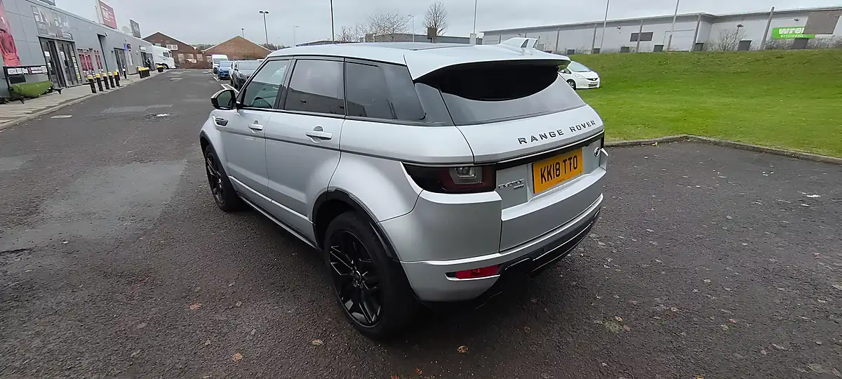 Used 2018 Land Rover Range Rover Evoque Hse Dynamic Silver - Interior and Exterior details 3