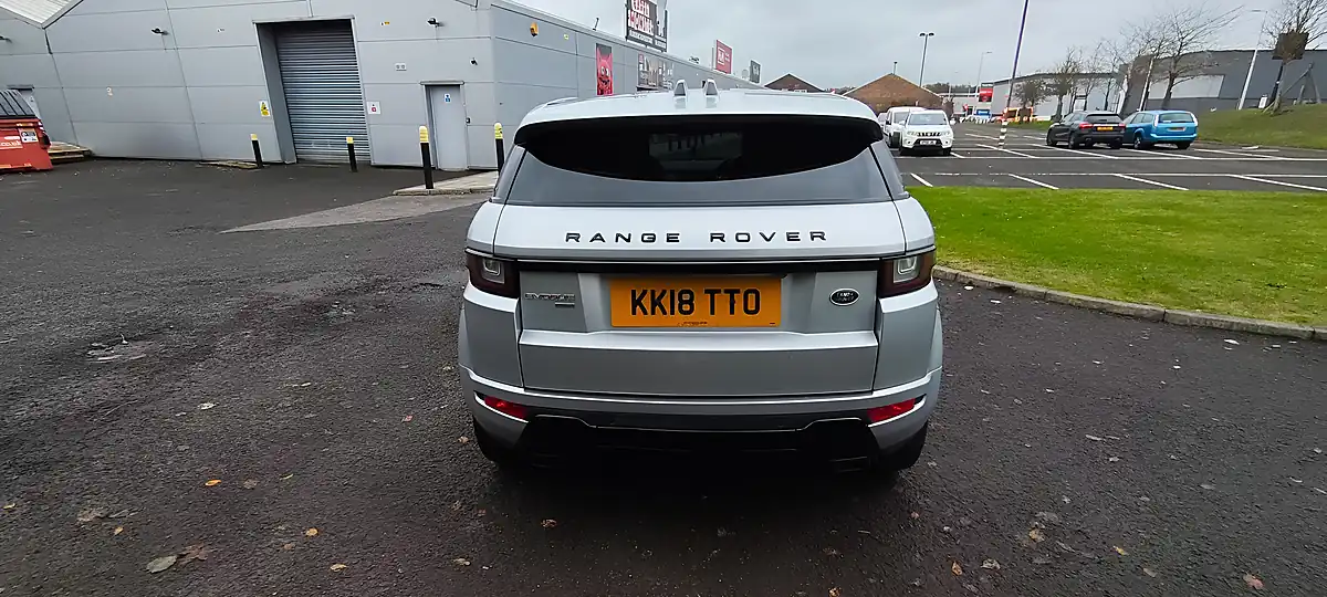 Used 2018 Land Rover Range Rover Evoque Hse Dynamic Silver - Interior and Exterior details 4