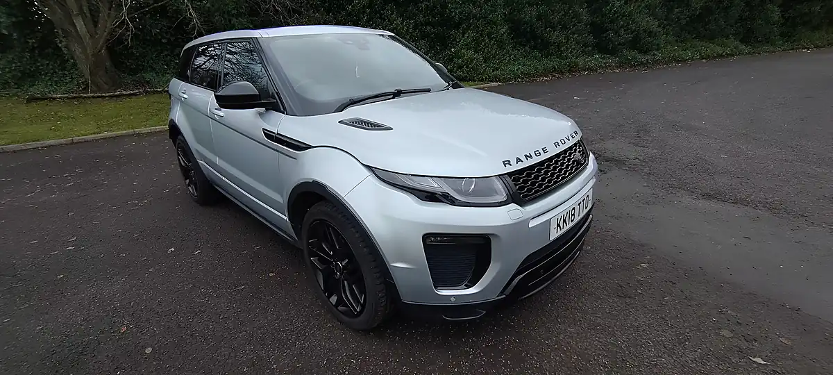 Used 2018 Land Rover Range Rover Evoque Hse Dynamic Silver - Interior and Exterior details 7